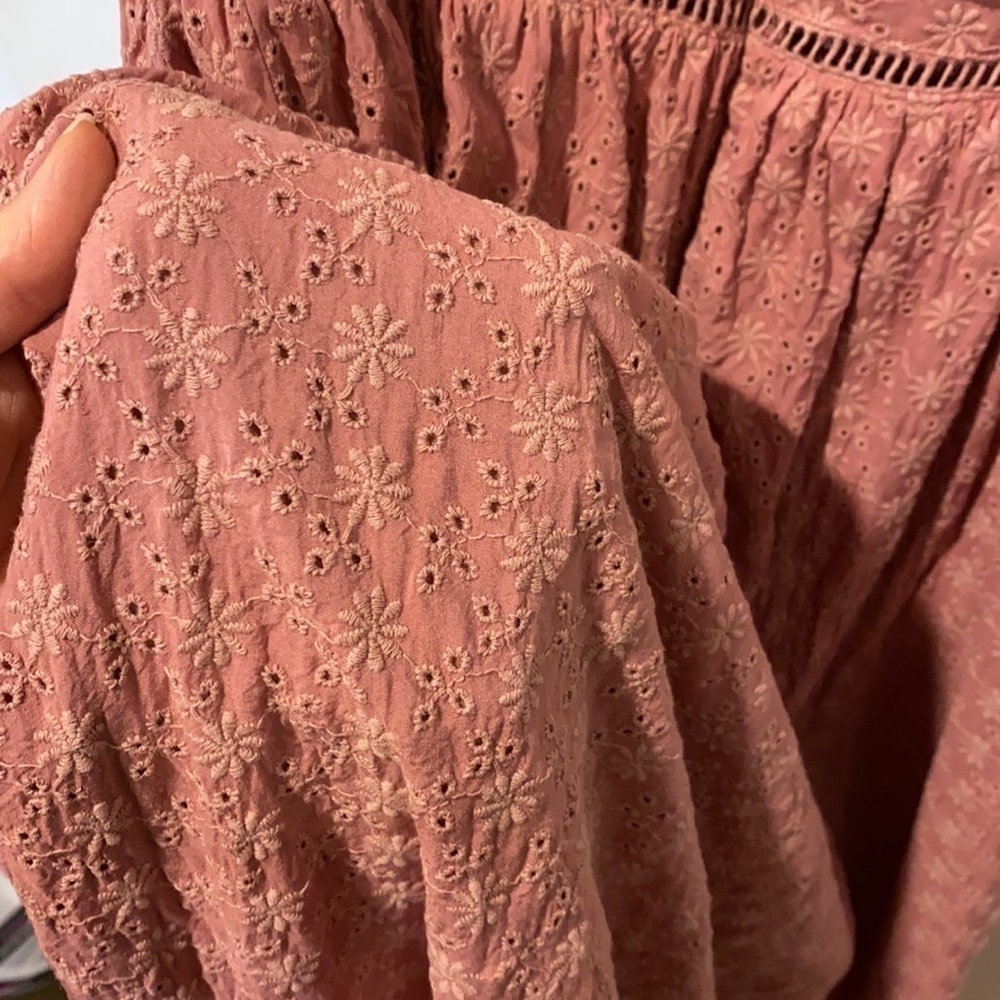 H&M Eyelet Spaghetti Strap MIDI Dress EUC - Picture 10 of 16